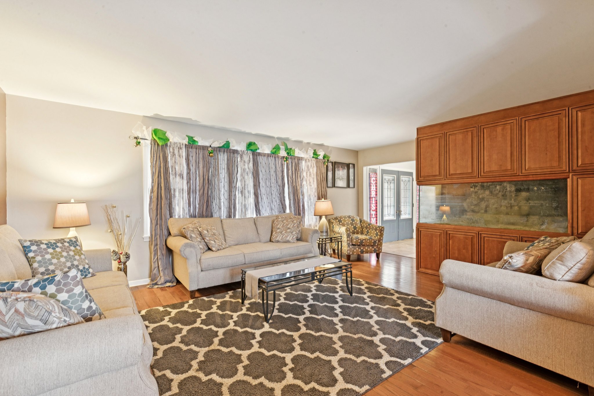 Grosvenor Ct-S1203-008.jpg