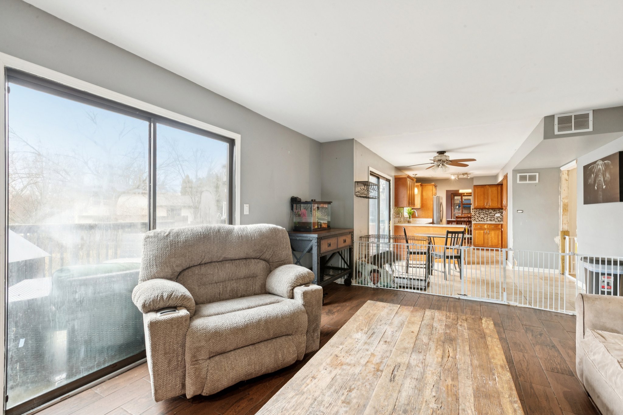 Grosvenor Ct-S1203-010.jpg