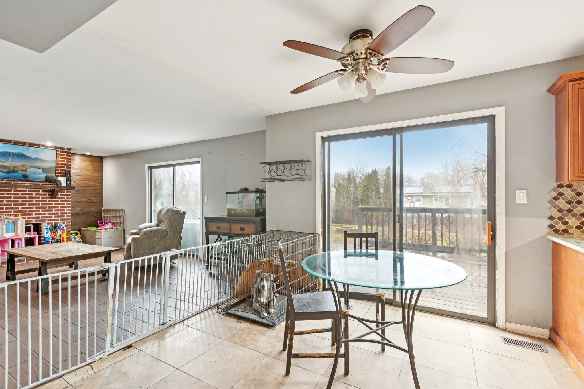 Grosvenor Ct-S1203-013.jpg