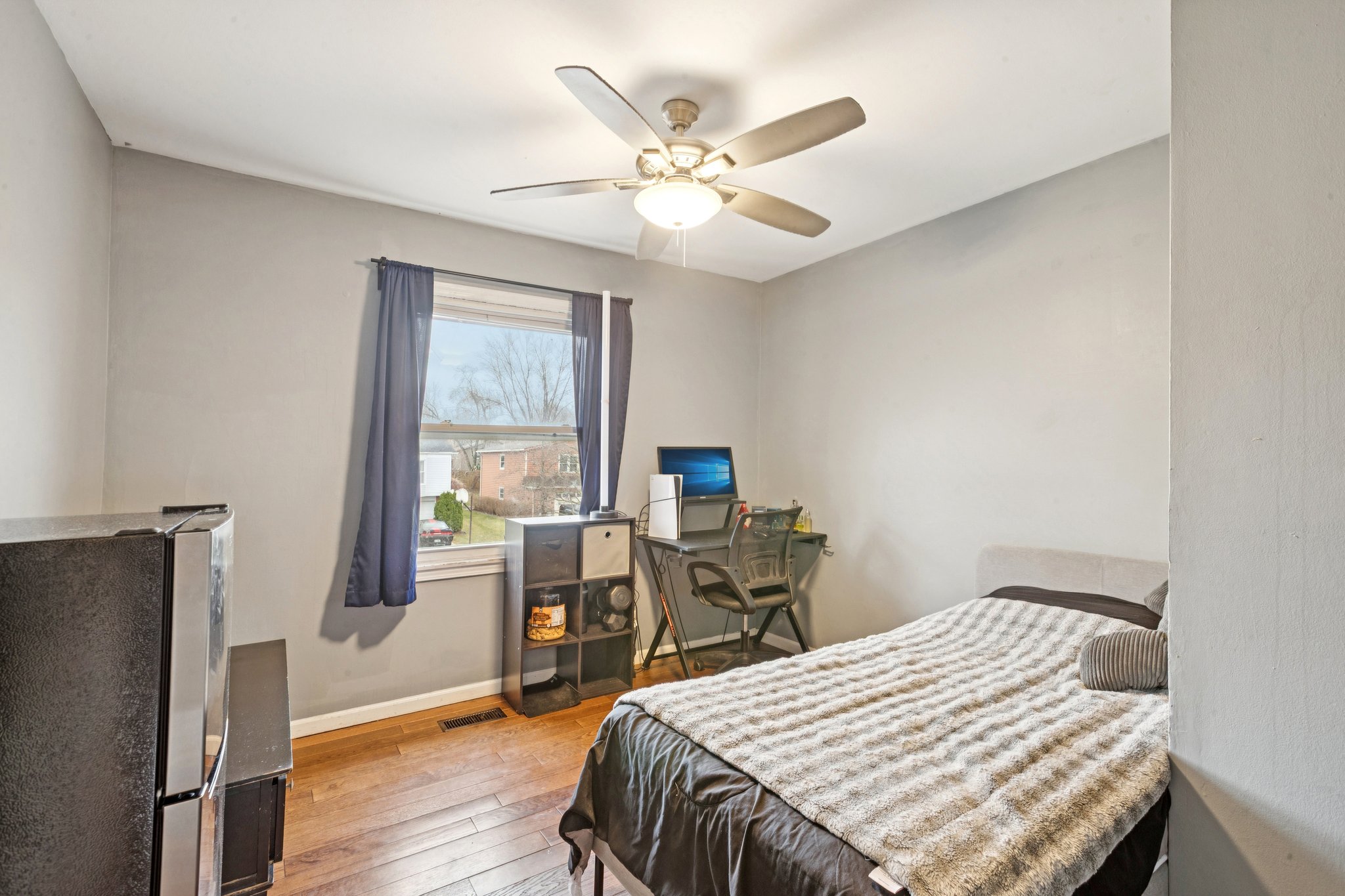 Grosvenor Ct-S1203-024.jpg