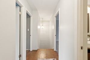 Grosvenor Ct-S1203-020.jpg