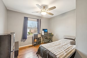 Grosvenor Ct-S1203-024.jpg