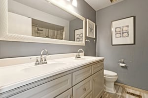 Grosvenor Ct-S1203-033.jpg