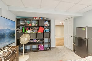 Grosvenor Ct-S1203-039.jpg