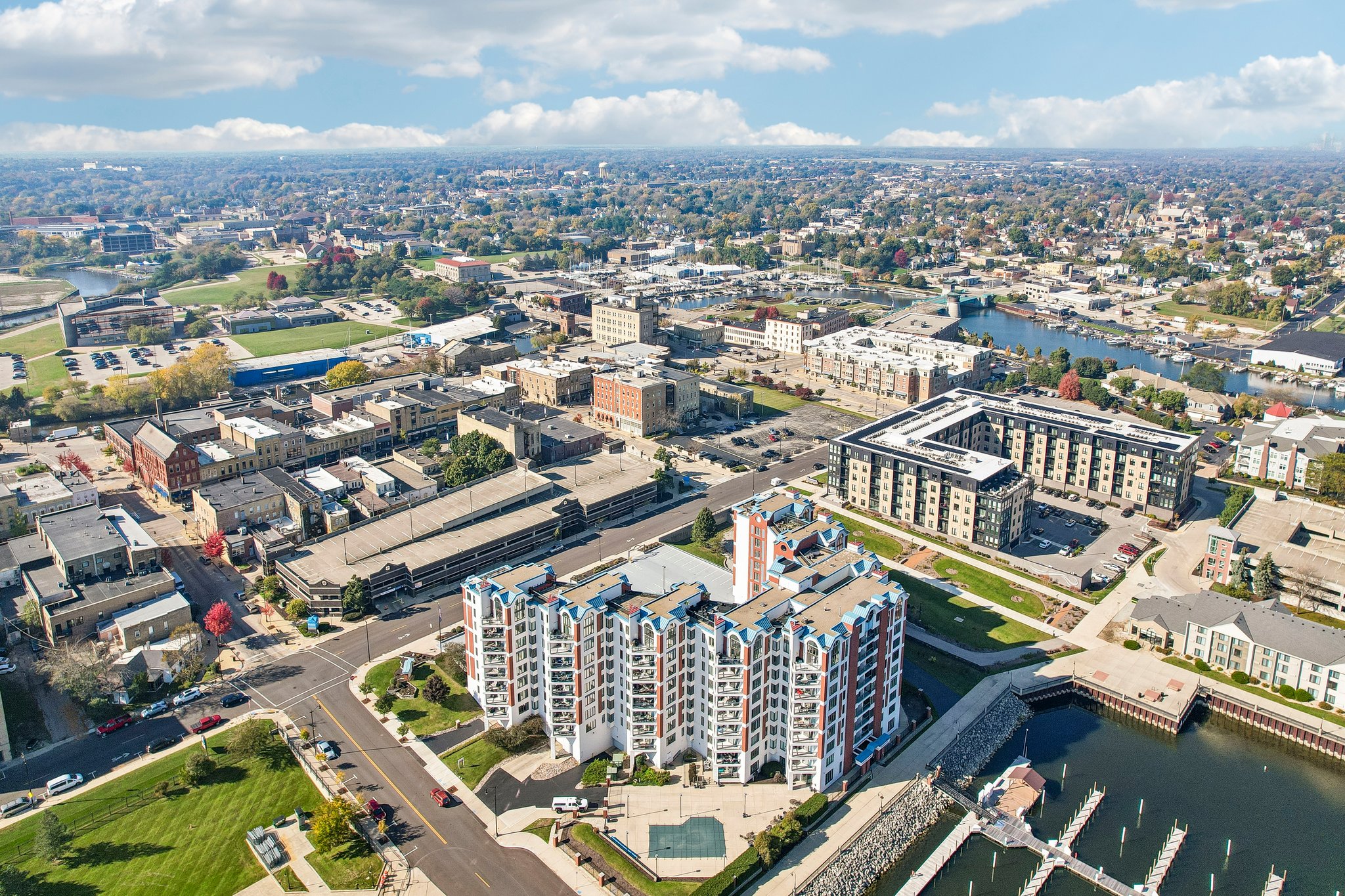 Lake Ave-S2310-048.jpg
