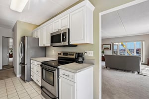 Lake Ave-S2310-016.jpg
