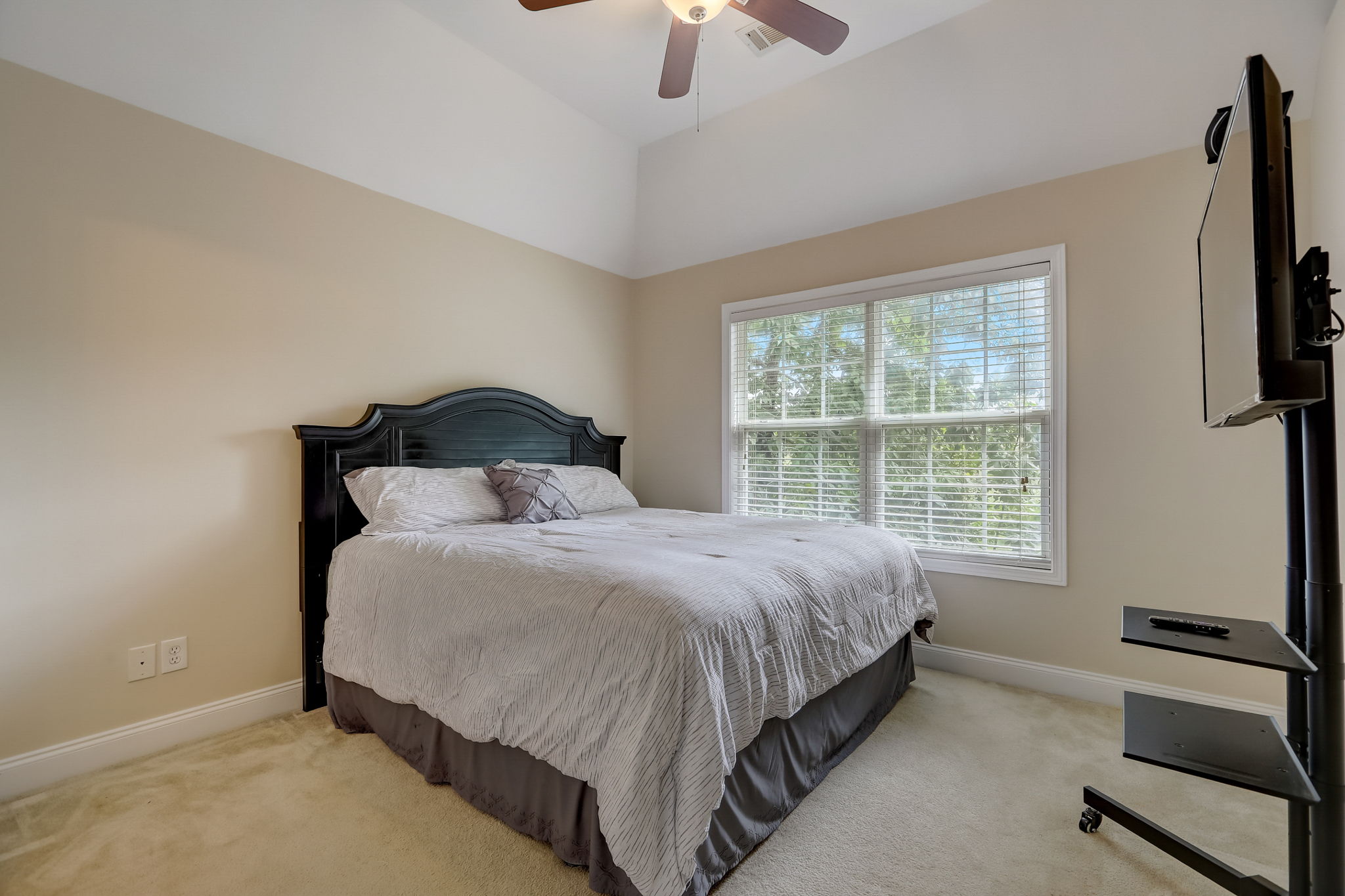 McCook Cir NW-034