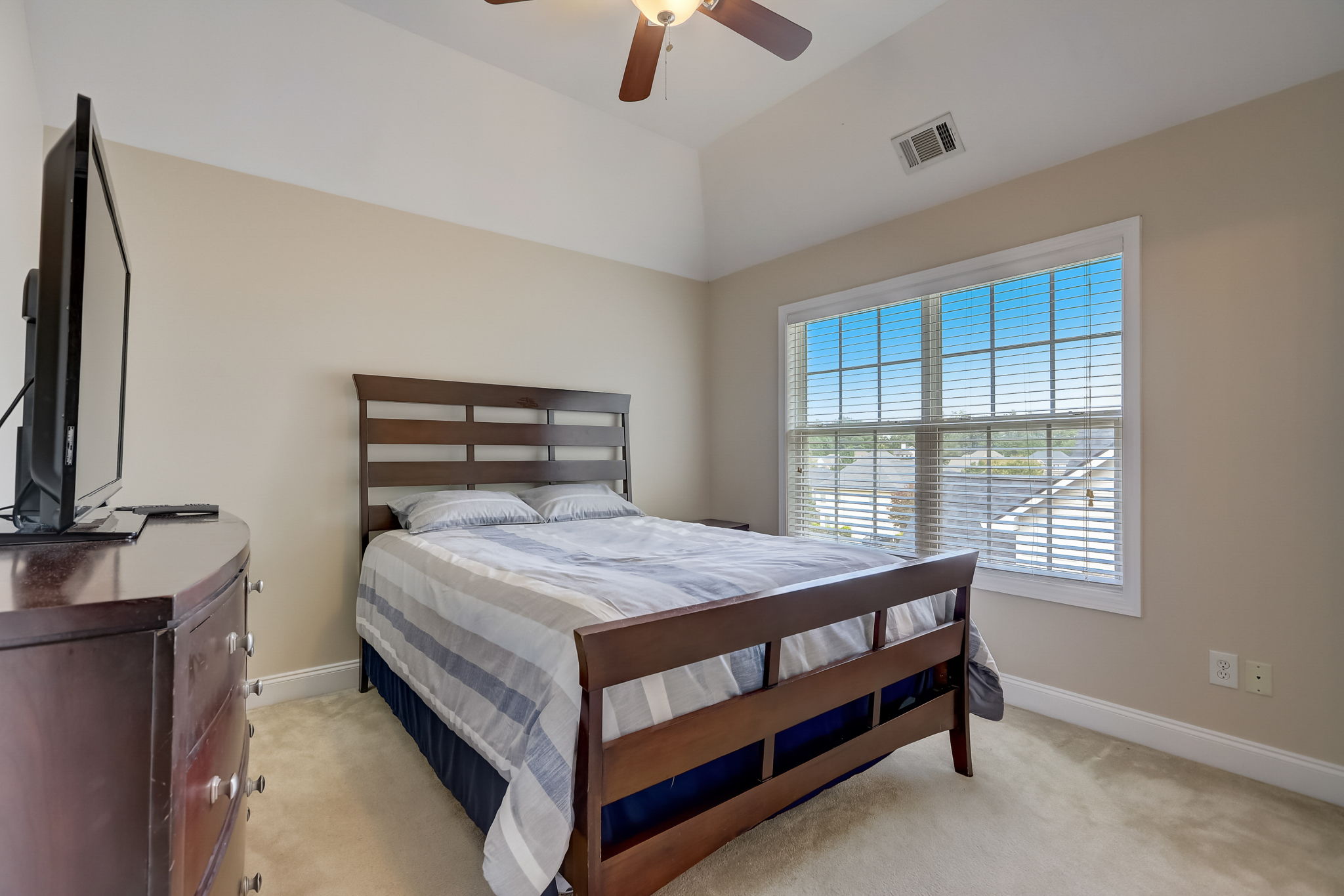 McCook Cir NW-032