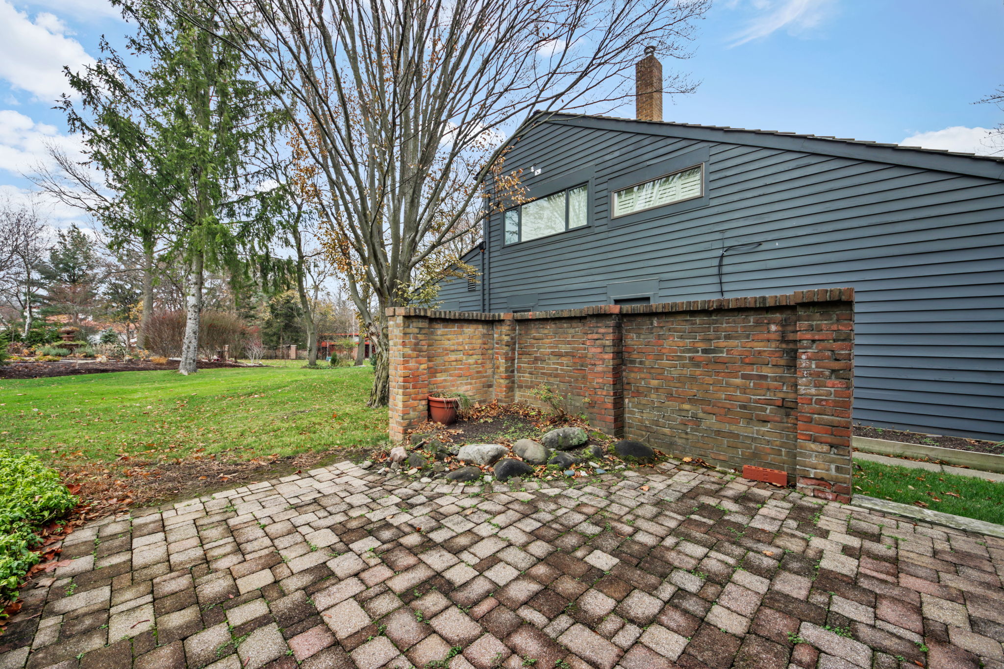 333 N Portage Path, Akron, OH 44303, USA Photo 32