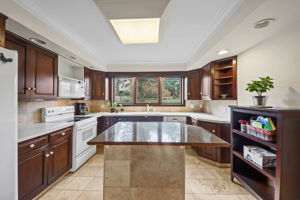 333 N Portage Path, Akron, OH 44303, USA Photo 8