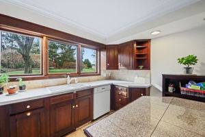 333 N Portage Path, Akron, OH 44303, USA Photo 11