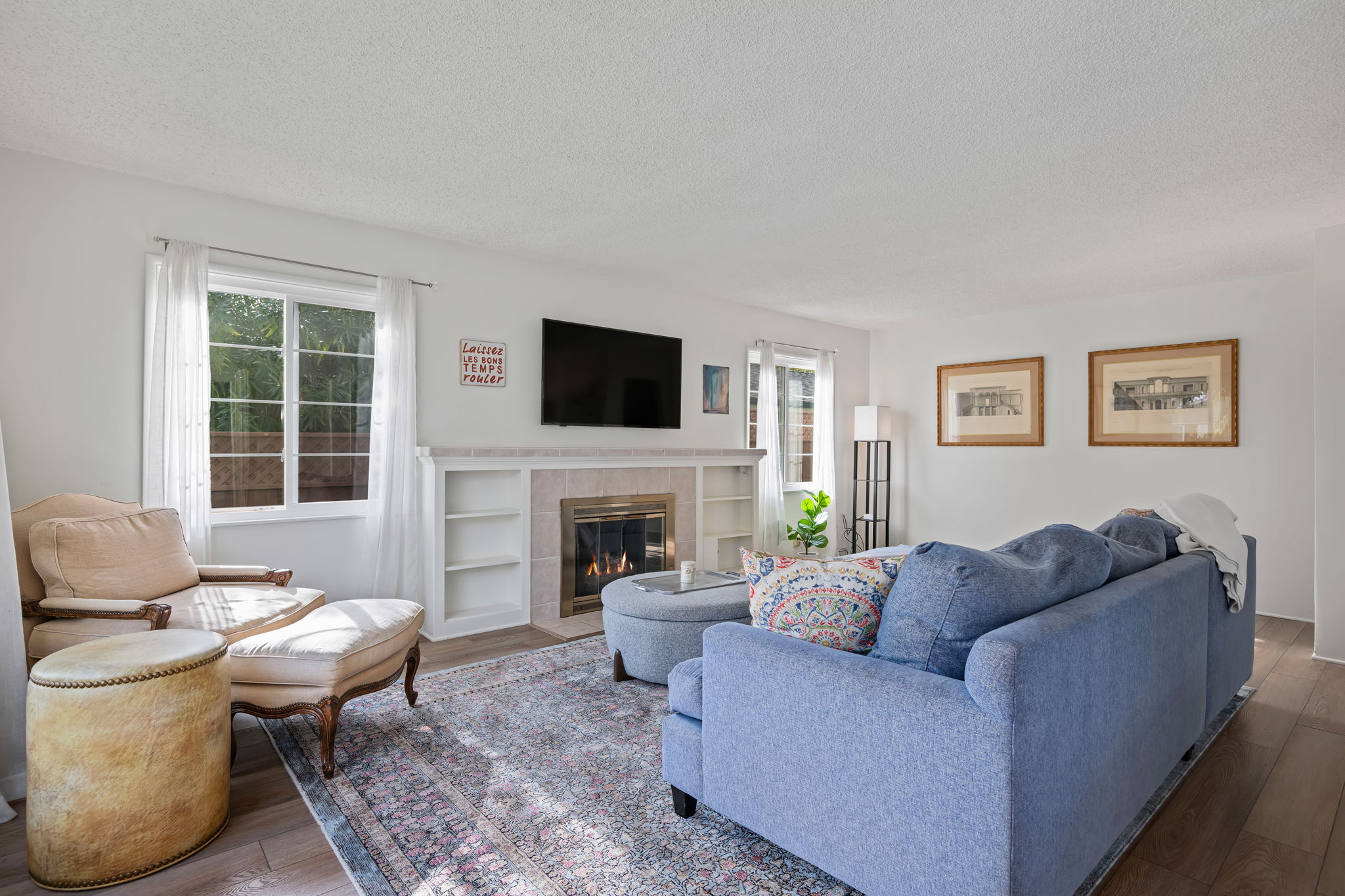 05 - Living Room