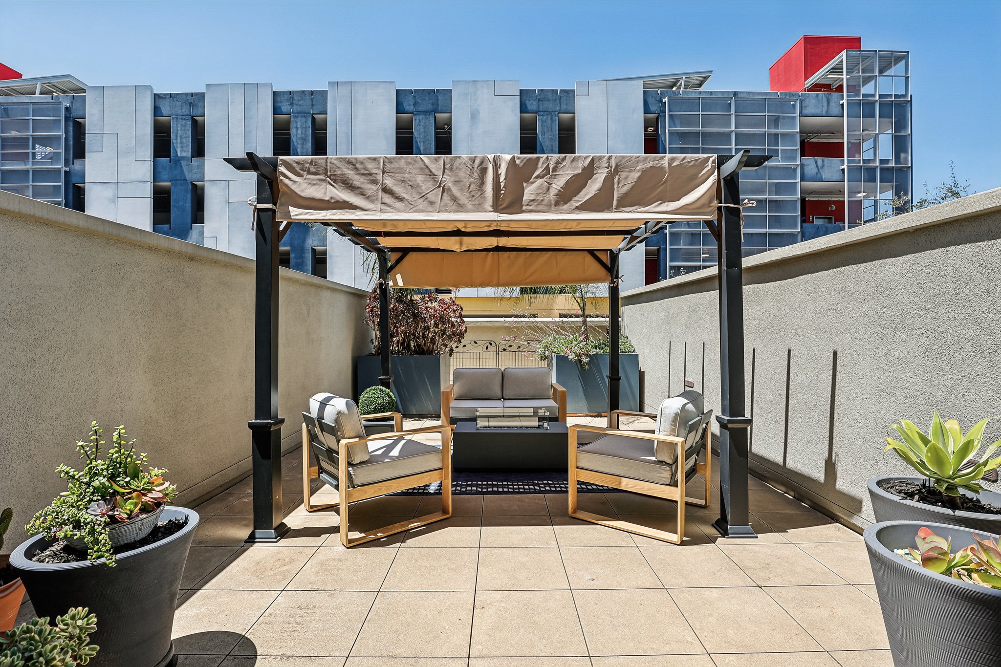 Santana Row 206-S0805-029.jpg