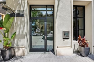 Santana Row 206-S0805-003.jpg