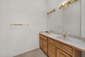  Photo 51