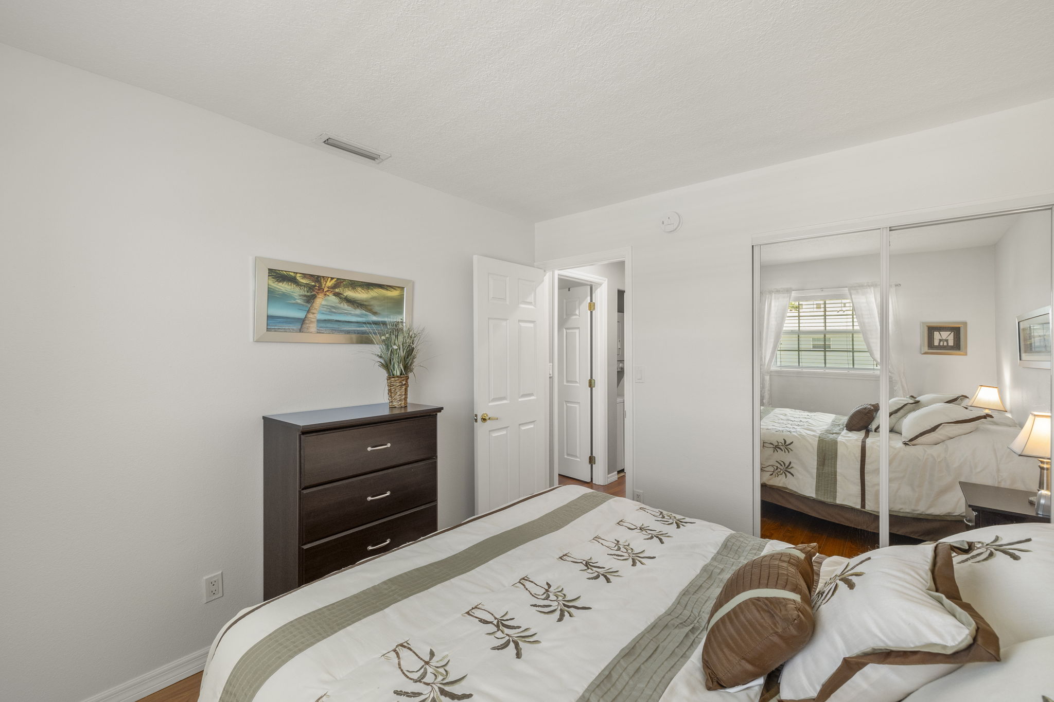 Primary Bedroom 4 of 4