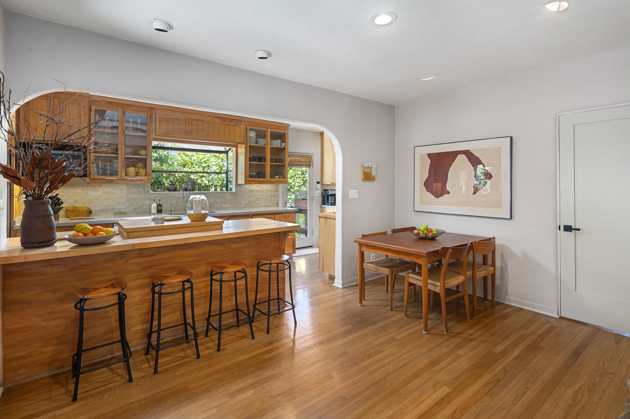 3330 Sherbourne Drive-12
