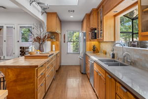3330 Sherbourne Drive-16