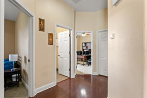  Photo 34