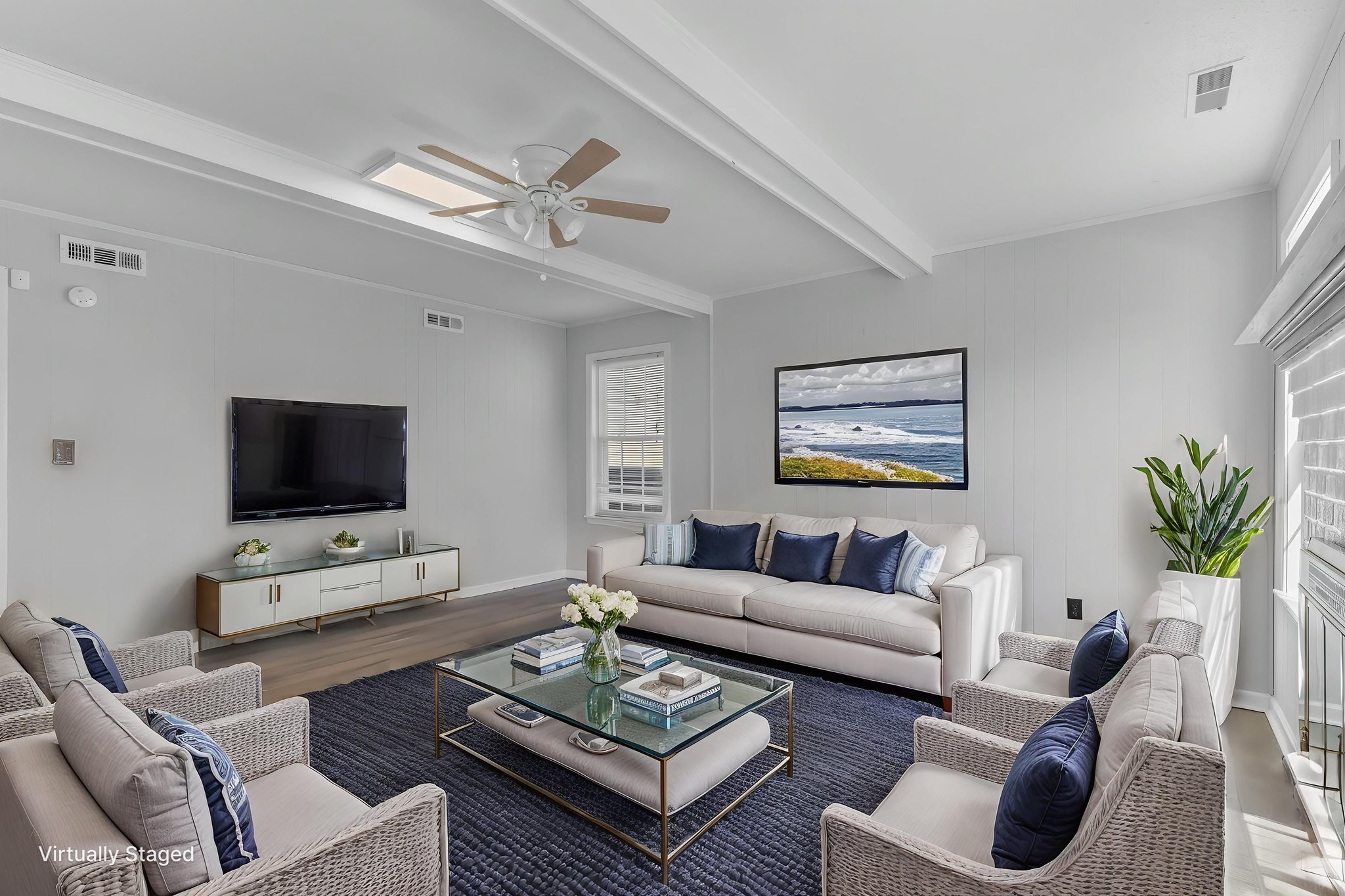 7X2A4981 virtually staged.jpeg