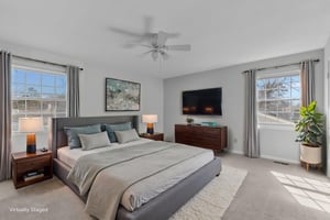 7X2A5001 virtually staged.jpeg