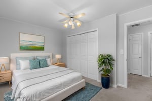 7X2A5071 virtually staged.jpeg