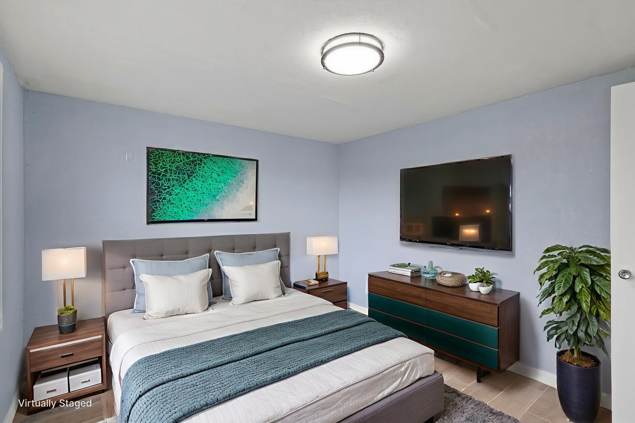 DSC05195 virtually staged.jpeg