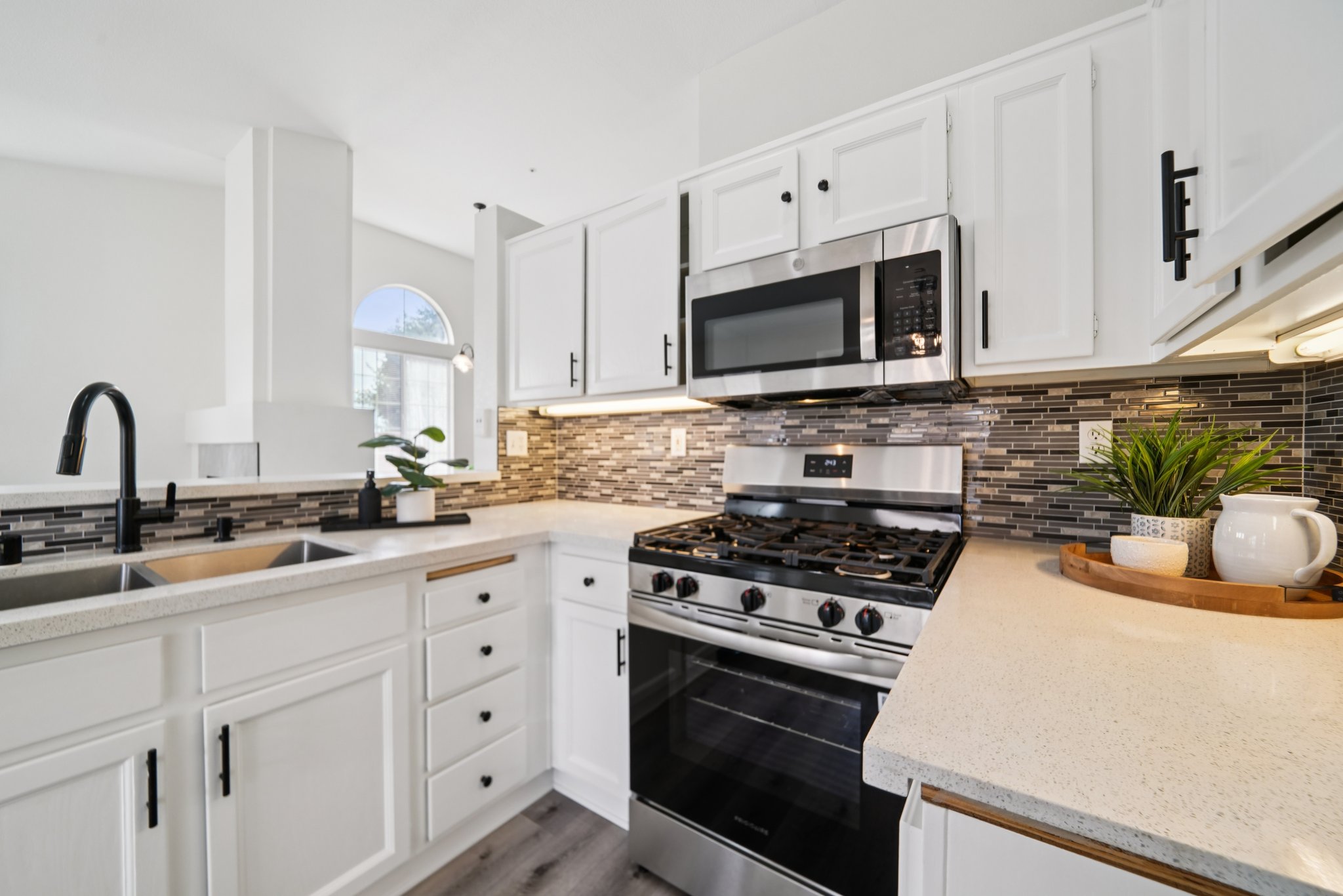 N Daisy Dr-S1809-018.jpg