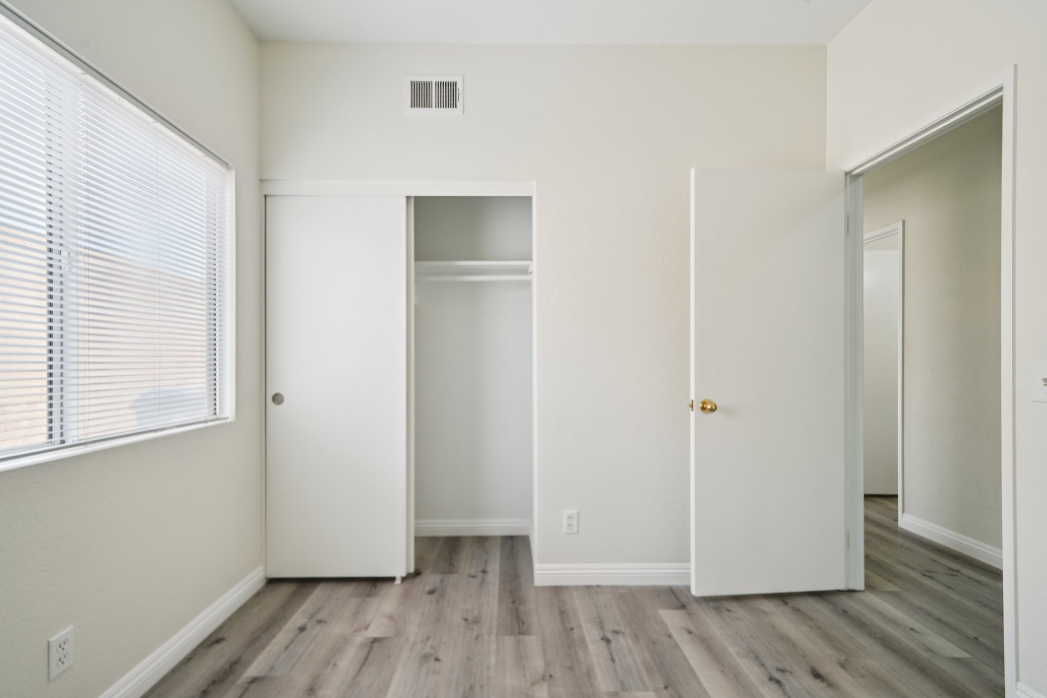 N Daisy Dr-S1809-034.jpg