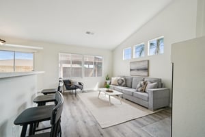 N Daisy Dr-S1809-015.jpg