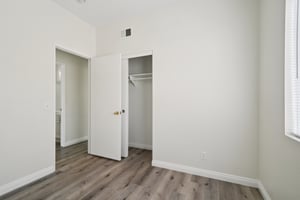 N Daisy Dr-S1809-032.jpg