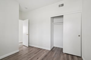 N Daisy Dr-S1809-037.jpg
