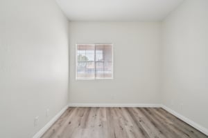 N Daisy Dr-S1809-038.jpg