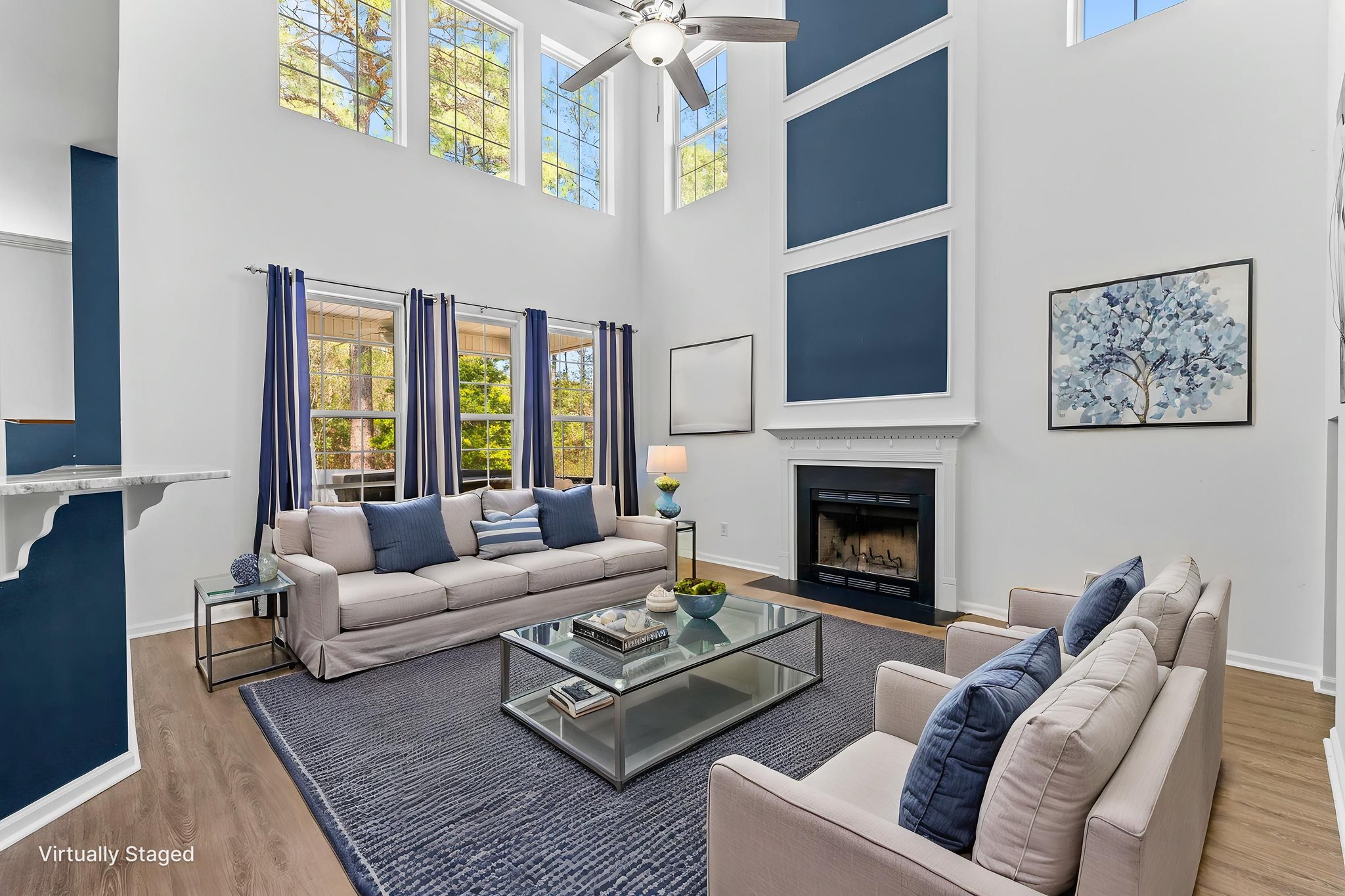 DSC05078 virtually staged.jpeg