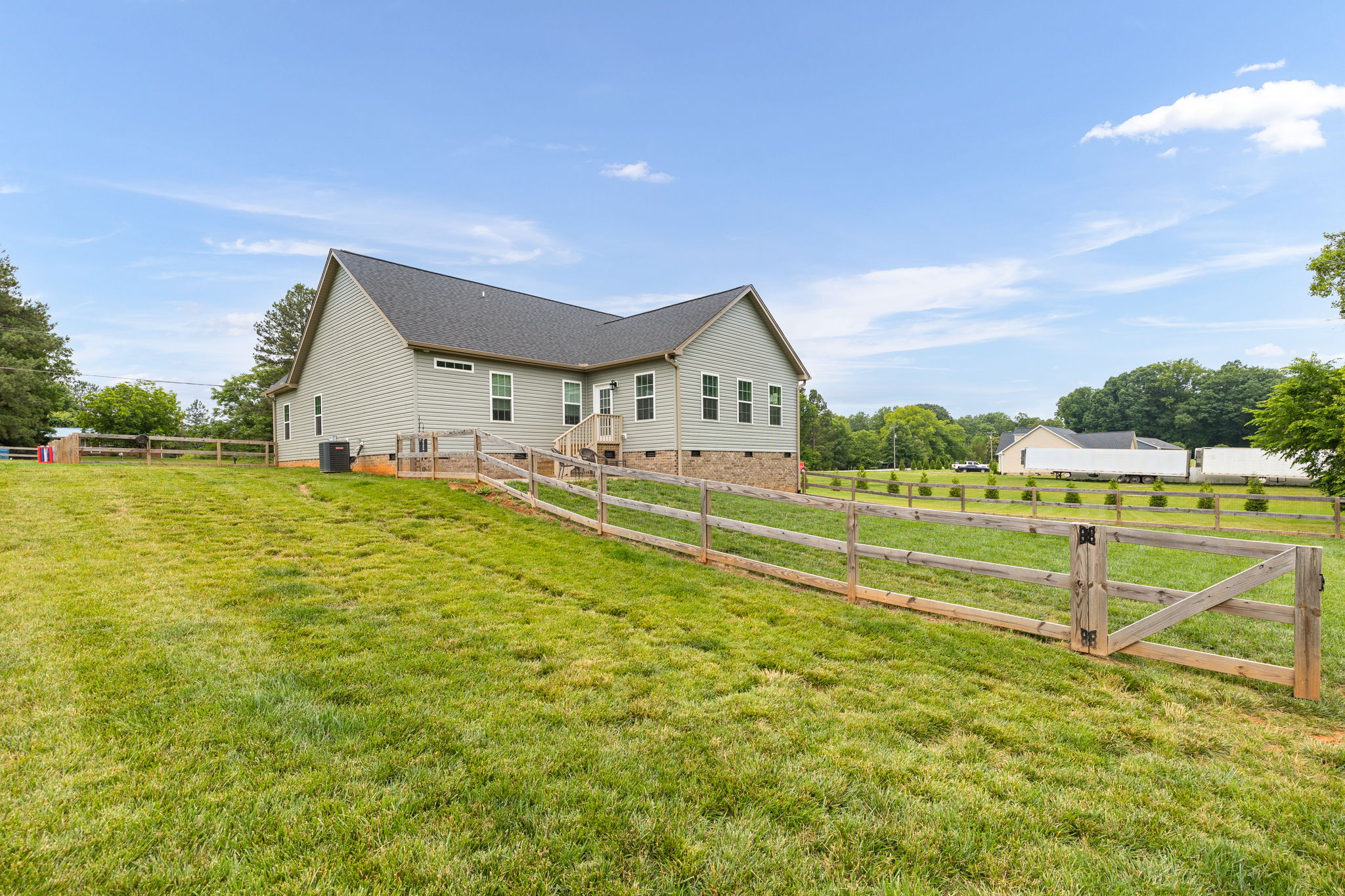 3335 Huffine Mill Rd-25