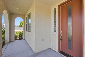 005_F8_3335 Las Rosas Ave