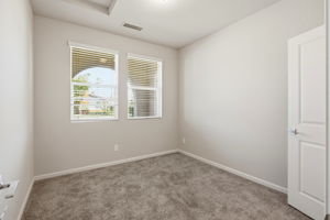 026_F8_3335 Las Rosas Ave