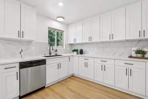 University Dr-S2510-020.jpg