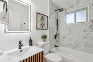 University Dr-S2510-023.jpg