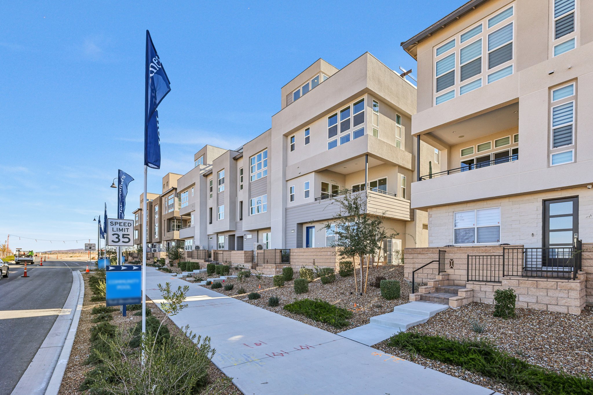 Esker Rdg Ave-S2801-006.jpg