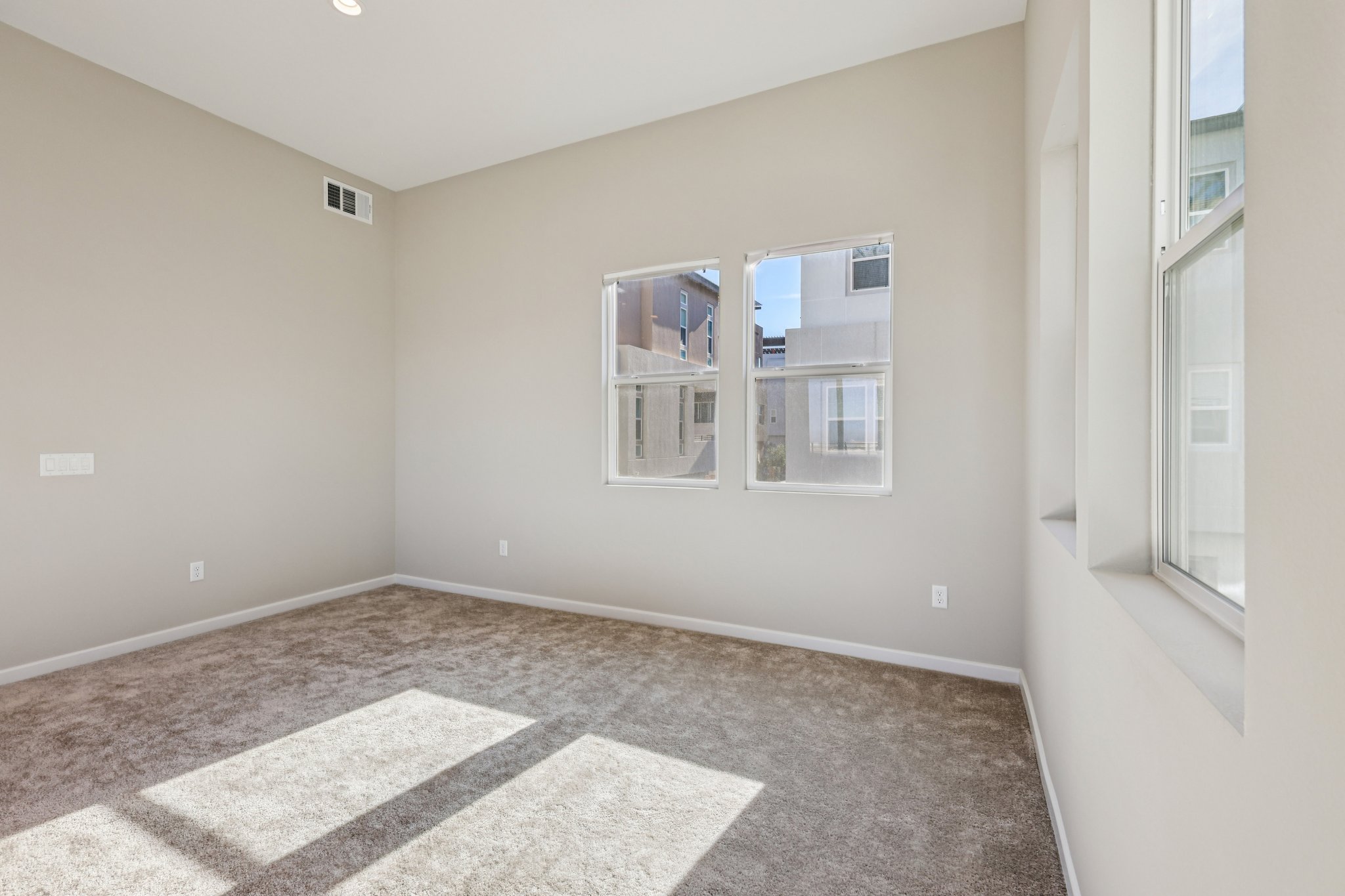 Esker Rdg Ave-S2801-034.jpg