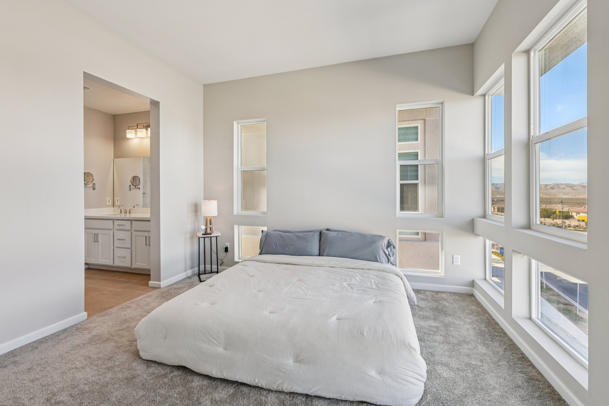 Esker Rdg Ave-S2801-038.jpg