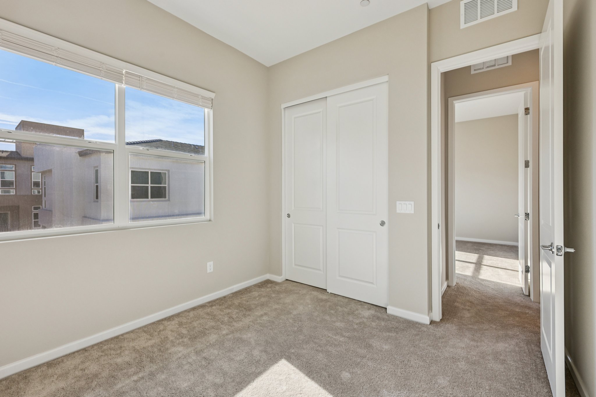 Esker Rdg Ave-S2801-048.jpg