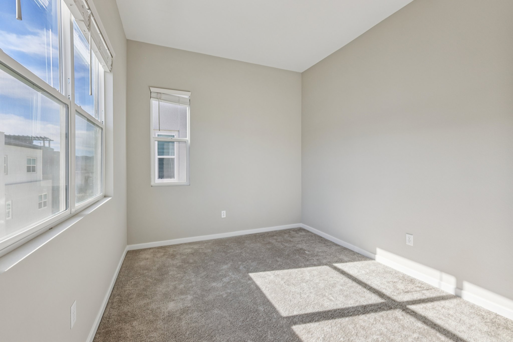 Esker Rdg Ave-S2801-052.jpg