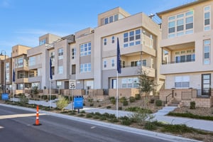 Esker Rdg Ave-S2801-005.jpg