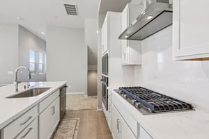 Esker Rdg Ave-S2801-025.jpg