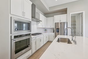 Esker Rdg Ave-S2801-026.jpg