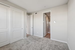 Esker Rdg Ave-S2801-029.jpg