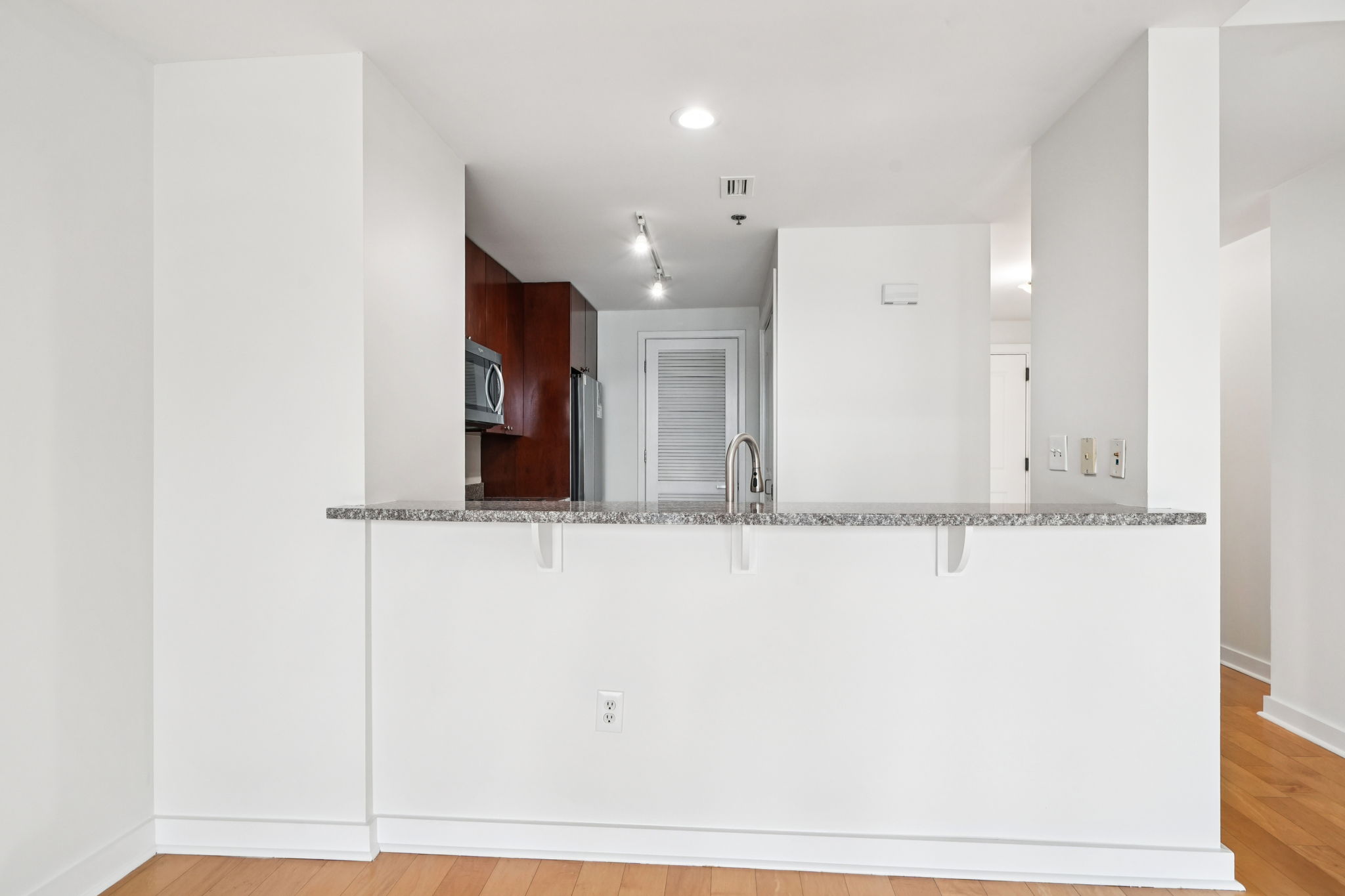 Peachtree Rd NE Unit 1907-1308-007