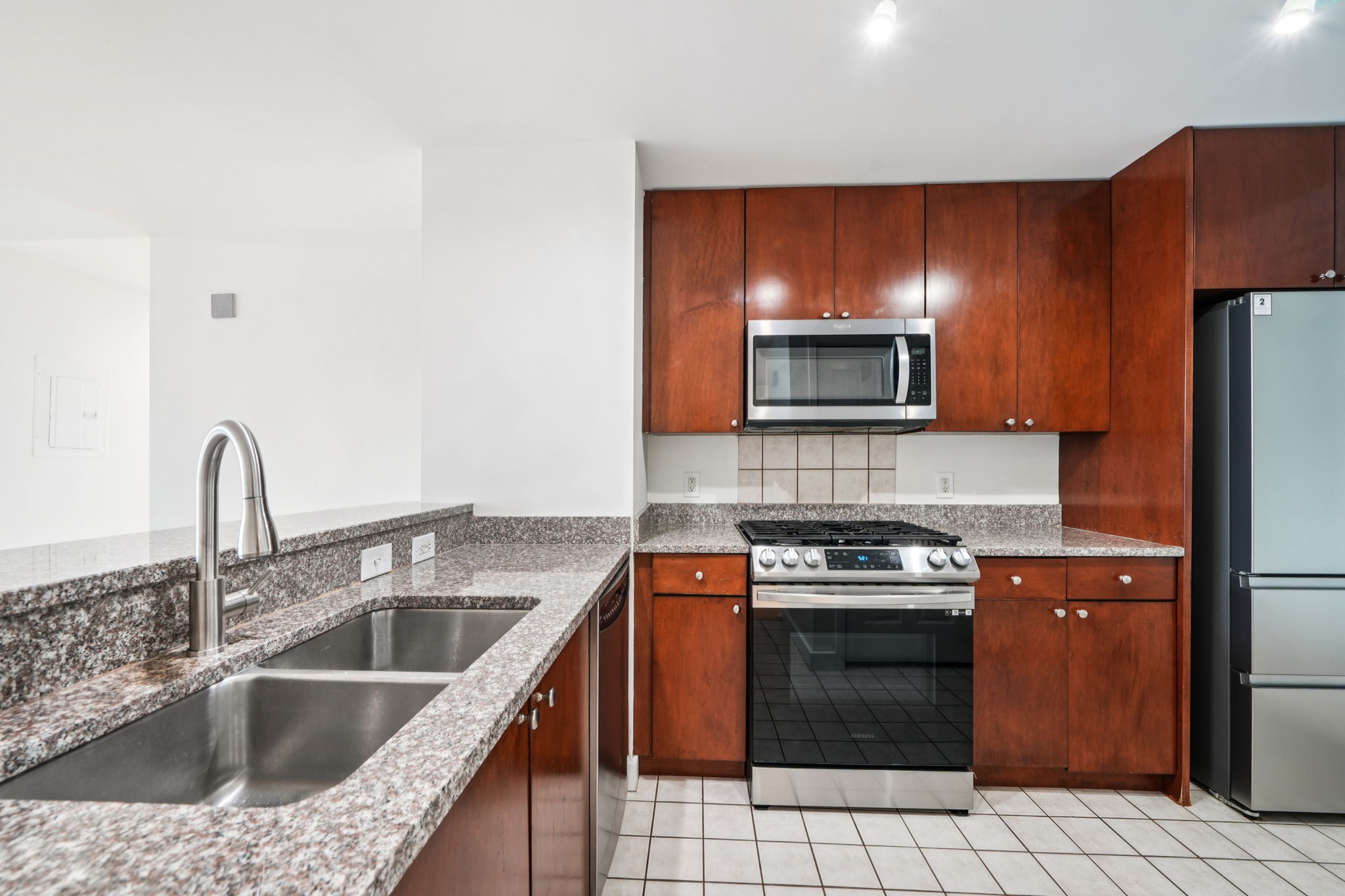 Peachtree Rd NE Unit 1907-1308-008